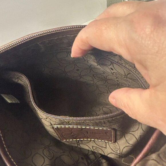 Vintage Fossil Brown Leather Shoulder Boho Bag Purse Silver Key Charm Zip - Picture 11 of 15